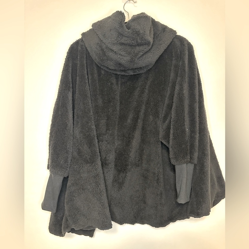 Cardigan - Picture 2 of 3